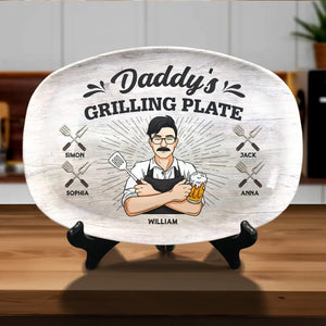 Papa fait un barbecue, alors on ferait mieux de prendre du recul - Plateau personnalisé familial - Fête des pères, cadeau pour papa, grand-père