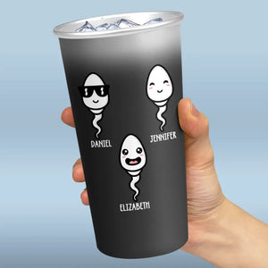 Les enfants voient la magie parce qu'ils la recherchent - Tasse personnalisée en aluminium à couleur changeante - Fête des pères, cadeau pour papa