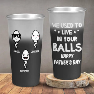 Les enfants voient la magie parce qu'ils la recherchent - Tasse personnalisée en aluminium à couleur changeante - Fête des pères, cadeau pour papa